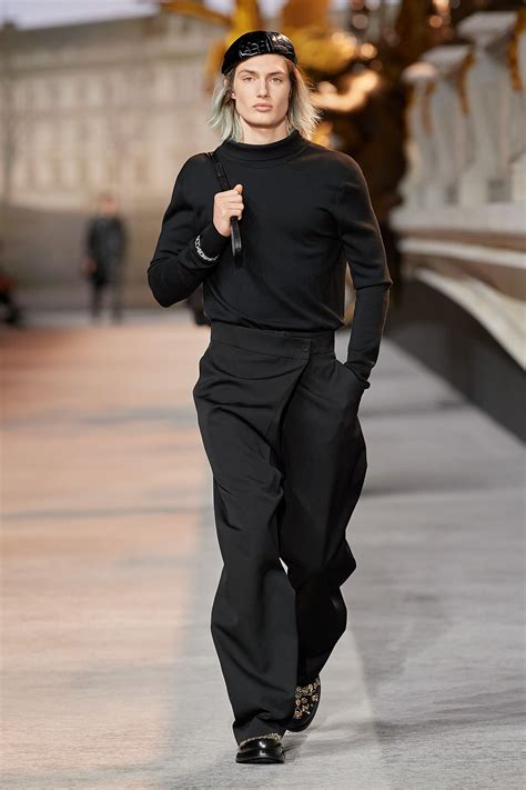 Dior dresses men